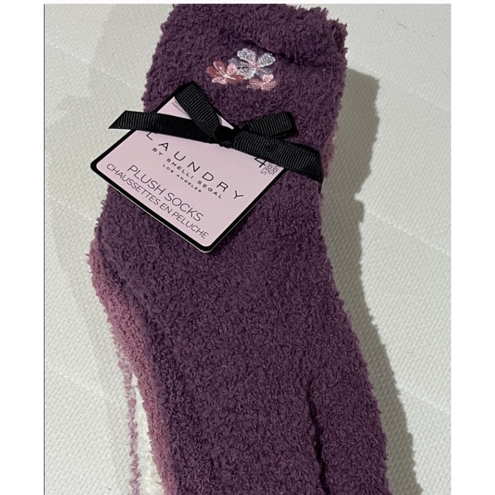 🧦Laundry By Shelli Segal Purple, Pink and Ivory Plush Socks - Set of 4 pairs